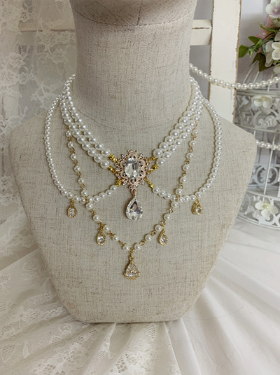 Vintage Artificial Pearls Tea Party Necklace