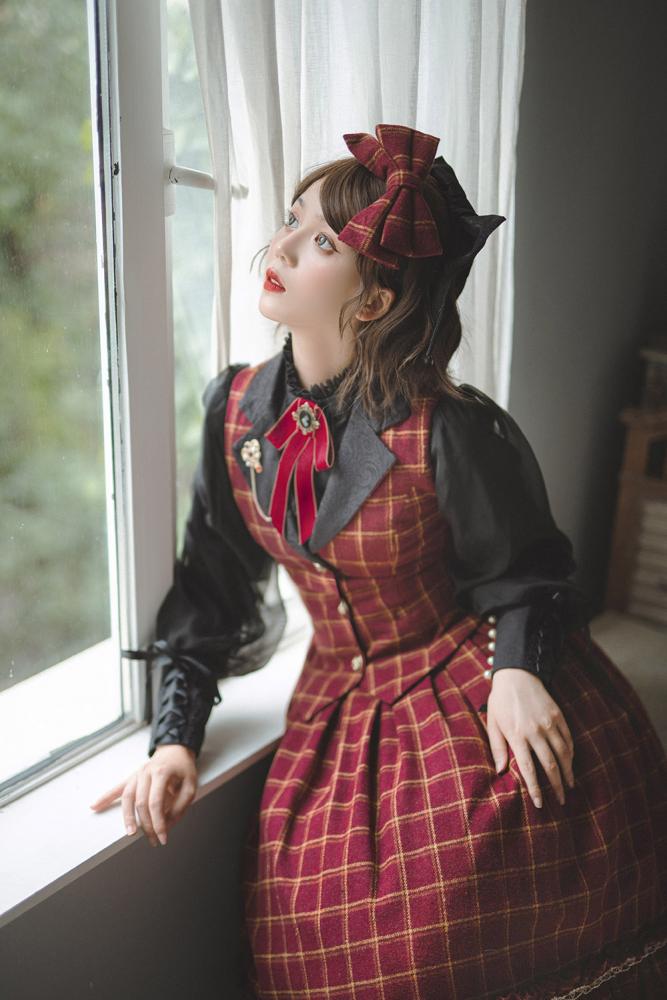 Rose Humanoid Plaid Pattern Lolita Waistcoat