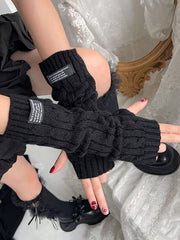 Black/White Knitted Gloves