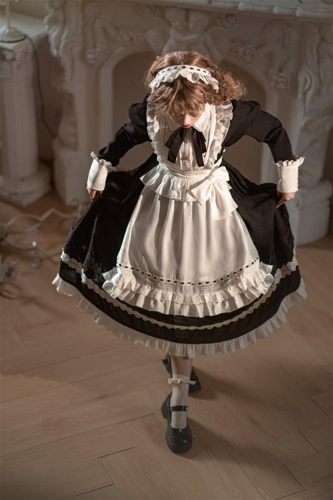 Black High Waist One Piece Maid Style Dress with Detachable Apron Long Sleeves Version